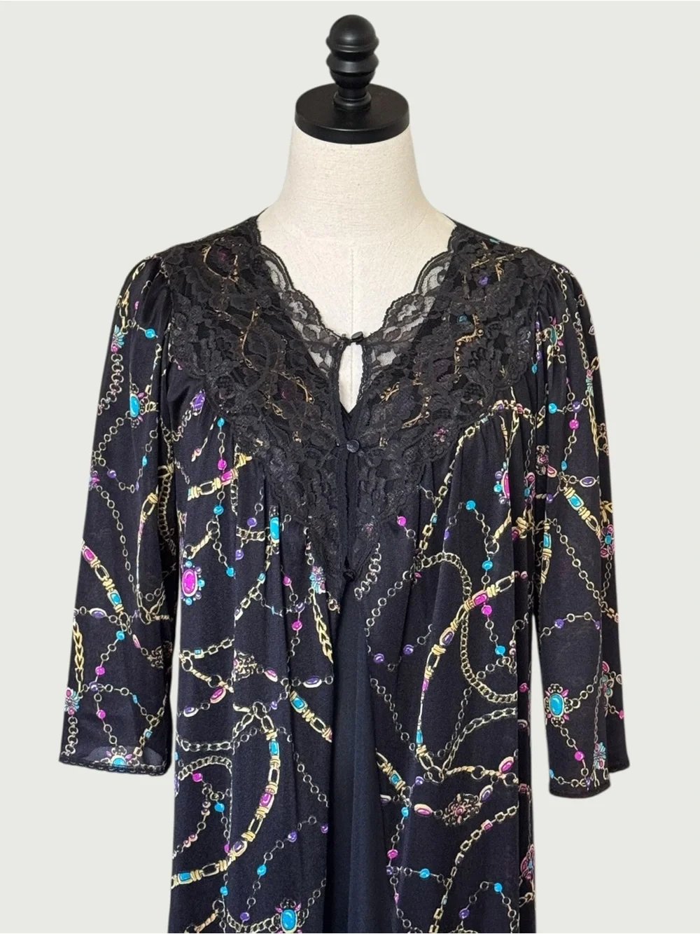 vintage 80s Vassarette gown robe set jewels and gems print size small